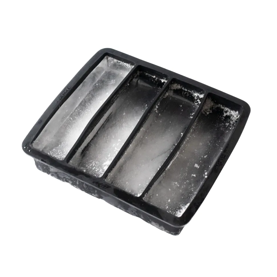 Foremka do lodu, na 4 słupki lodowe do wysokich drinków 13x3 cm
