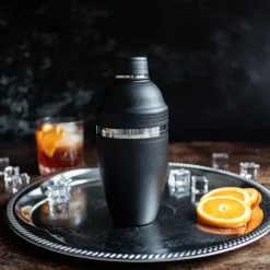 Shaker trzyczęściowy z sitkiem czarny 500 ml